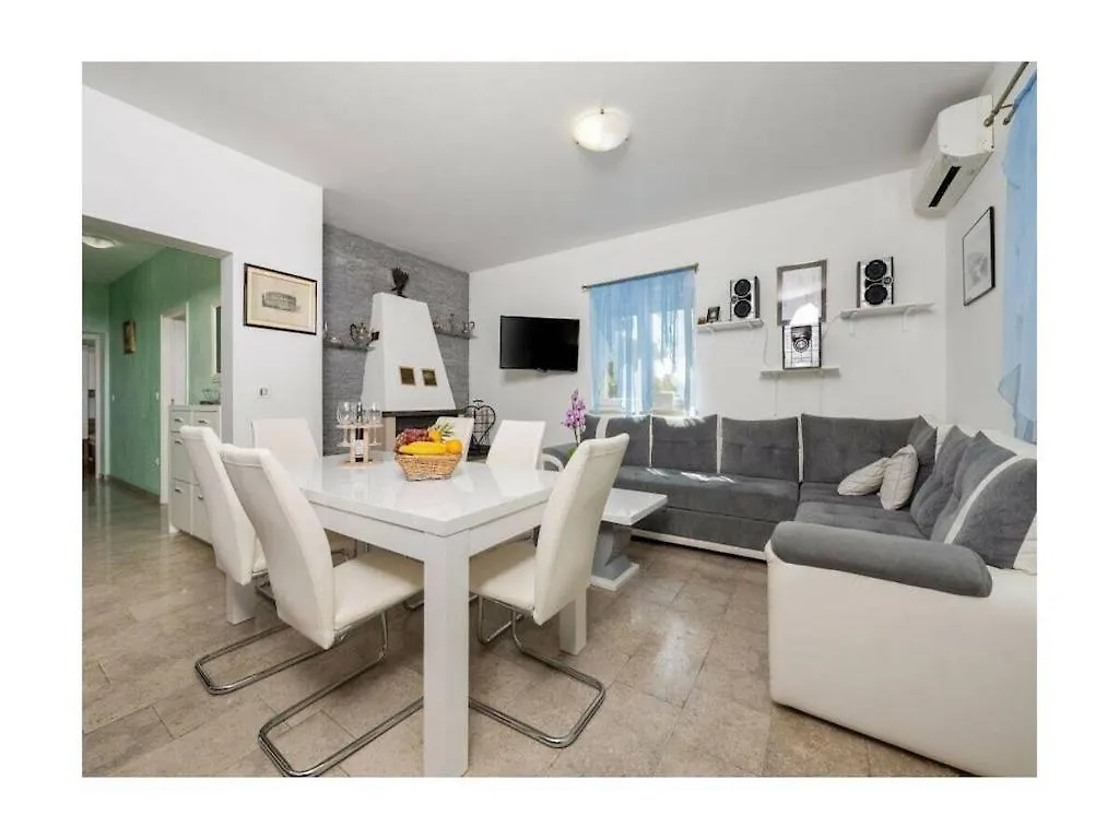 Villa St Nikola Ruzici  度假居 Ruzici (Sveta Nedelja)