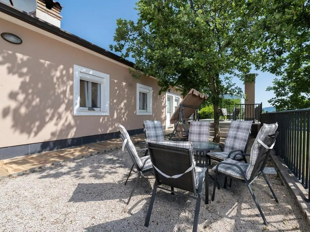 Villa St Nikola Ruzici  度假居